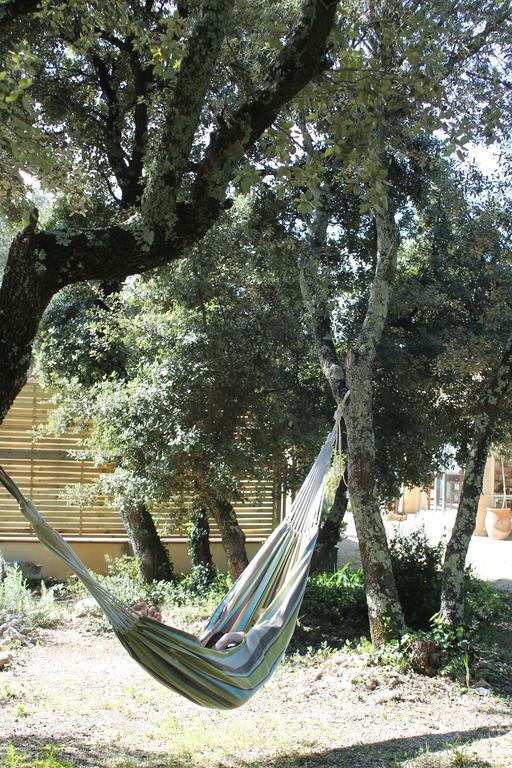 A L'Est D'Uzes Villa Saint-Siffret Exterior photo