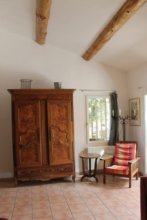 A L'Est D'Uzes Villa Saint-Siffret Exterior photo
